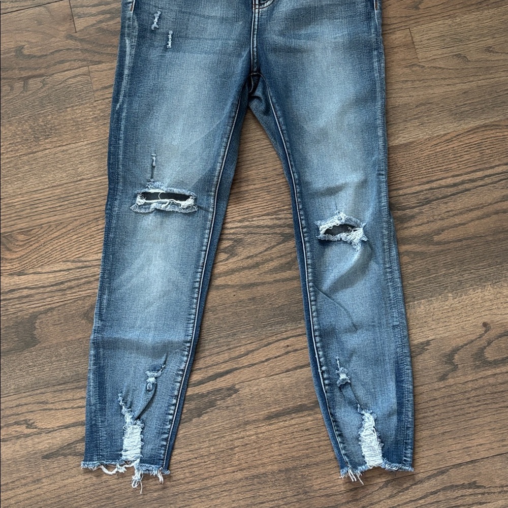 Stylish Ankle Jeans in Classic Blue - Picture 6 of 13